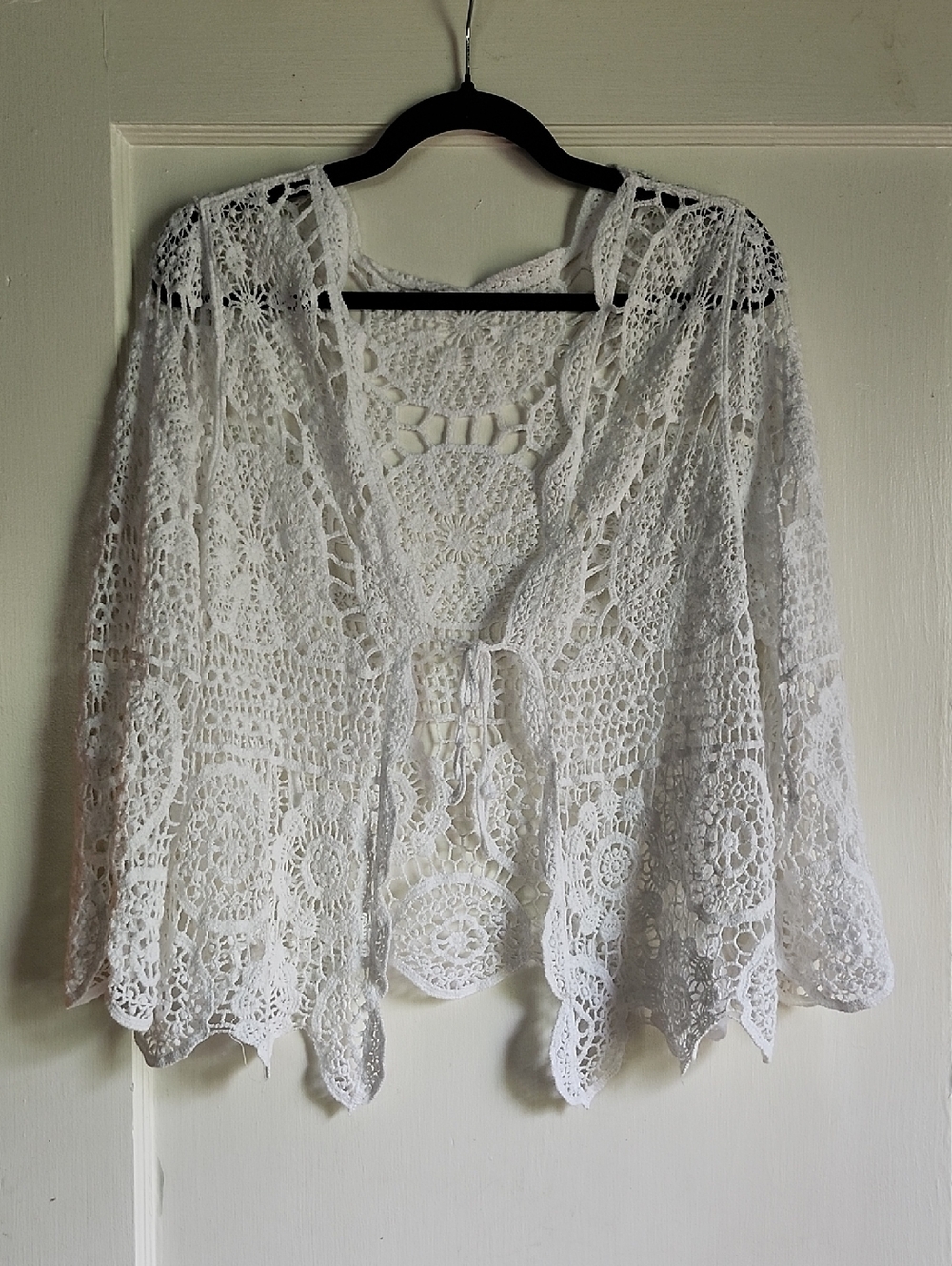 Crochet White Front Tie Top Cardigan L